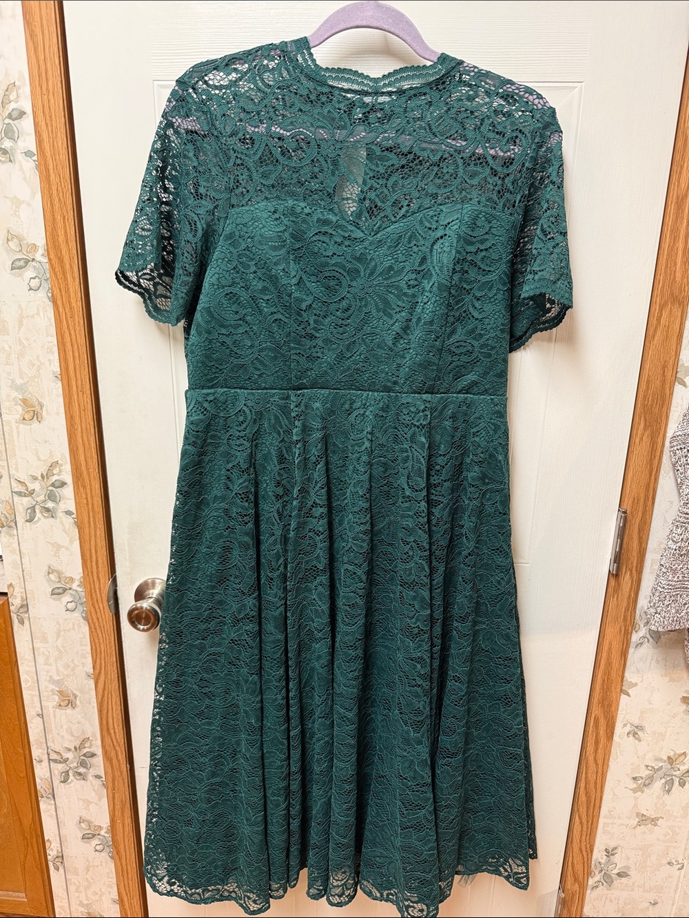 Torrid Green Lace Illusion Short Sleeve Midi Dress - Size 14 (NWT)